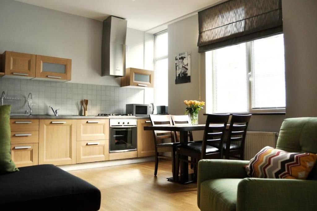 טביליסי City Center 2Bdr Apartment Near Rustaveli Av. מראה חיצוני תמונה
